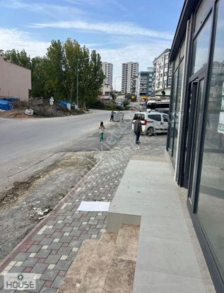 House Gayrimenkulden Satılık Büro/ofis/dükkan