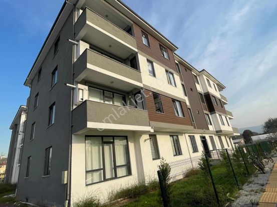 Efe Emlaktan Kiralık Çok Geniş Ebeveyn Banyolu 2+1