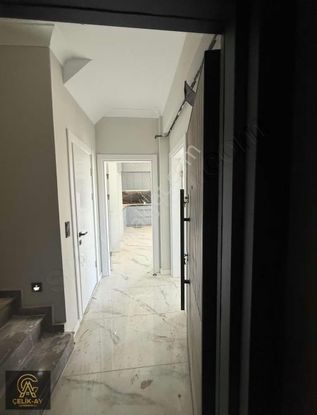 Kartepe Belediye Yakın Site İçersinde 3+1 Lüks Dublex Daire