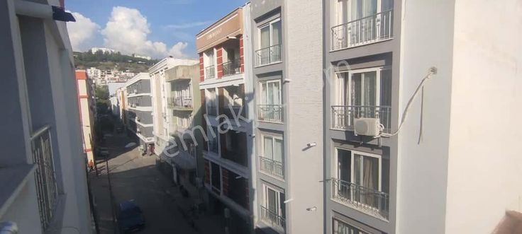 Aydın Efeler De Satılık 1+1