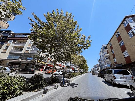 Esenyurt Pınar Mahallesi Arakat Köşe Balkonlu 10 Yıllık 2+1