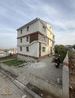 Biga Hamdibey Mh.bahçeli Nizam Manzaralı Satılık 2+1 Daire 83 M2