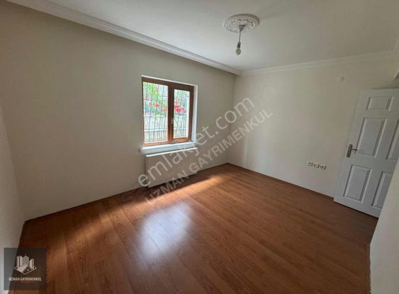 Uzman'dan Karapürçek Cumartesi Pazarı Yakını Kot-1 3+1