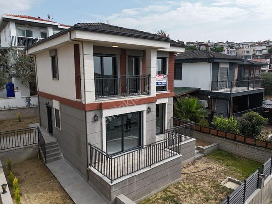 Kuşadası Kadınlar Denizi'nde Özel Havuzlu, Müstakil Yaşam2 Adet Müstakil Villa