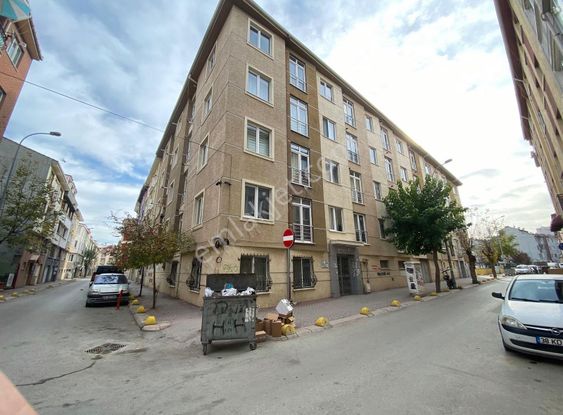 Çırağan Emlak'tan Eskibağlar Mah.talatpaşa Sok Eşyalı 1+1 Daire