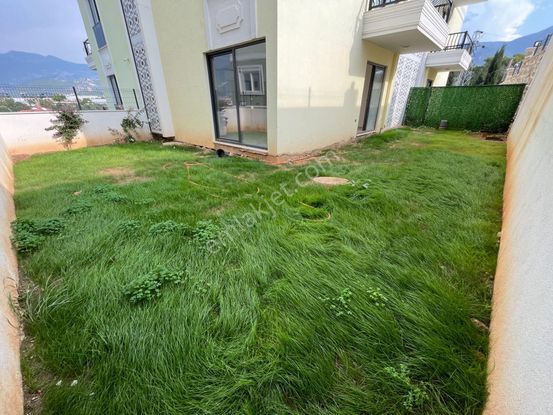 Alanya Oba Mh İskanlı Binada 1+1 Bahçeli Satılık Daire