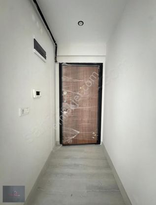 Zeki Emlak'tan Muradiye Merkezde Satılık 2+1 Sıfır Lüks Daire