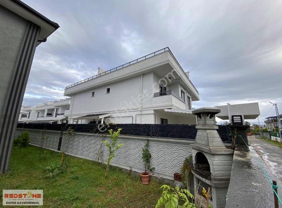 Karasuda Kiralık Ferah Villa Büyük Teras + Geniş Bahçe