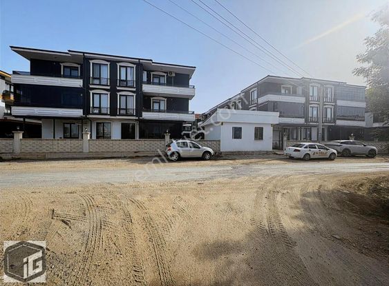 Karasu'da Sahile 300'm Oturuma Hazır Geniş Balkonlu! 2+1 Daire