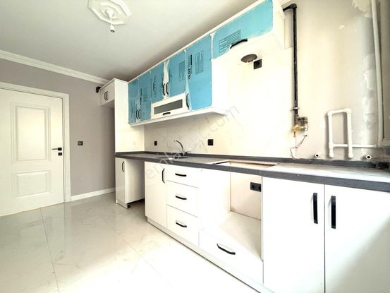 Satılık 4+1 Çatı Dubleks 185m2 Yenidoğan Merkezde