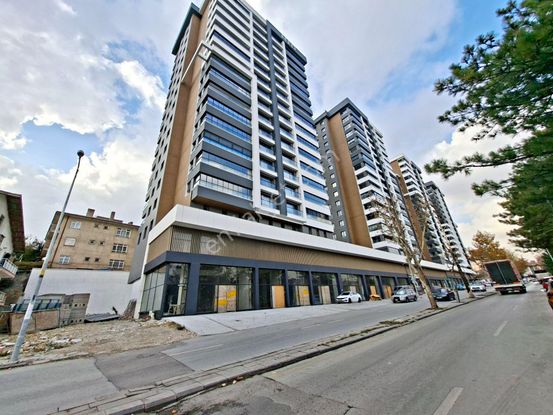 4.5+1 Eşsiz Sosyal Donatılı Güvenlikli Muhteşem Manzara Site Dairesi