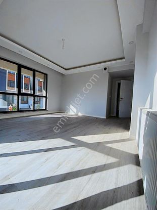 Derya Türkgeldi Gayrimenkul'den Rumeli Site İçerisinde 2+1 Daıre