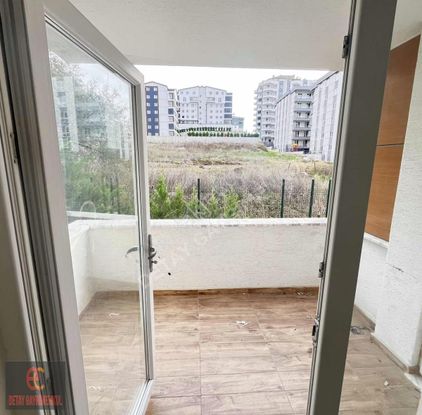 Modern Sitede 2+1 55 M2 Net / 85 M2 Brüt Havuzlu Parklı Ev