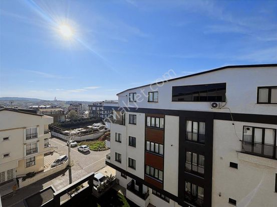 Net'den Lüx Site İçerisinde Asansörlü 2+1 Kiralık Dublex