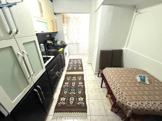 Jet Emlak'tan Akçay Merkezde Full Kredili Ara Kat Denize 300 Mtr