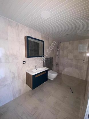 Mersin Erdemli Kocahasanlıda Satılık 2+1 Denize 200 Mt