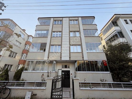 Balnova Gayrimenkul'den Diş Hastanesinde Kiralık 2+1 Daire