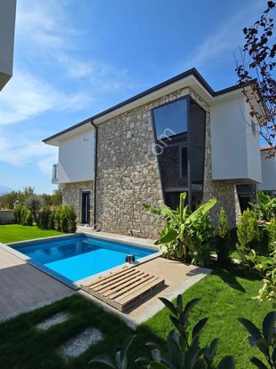 “kuşadası Davutlar’da Özel Havuzlu, Doğa İçinde Son Villa Fırsatı!”