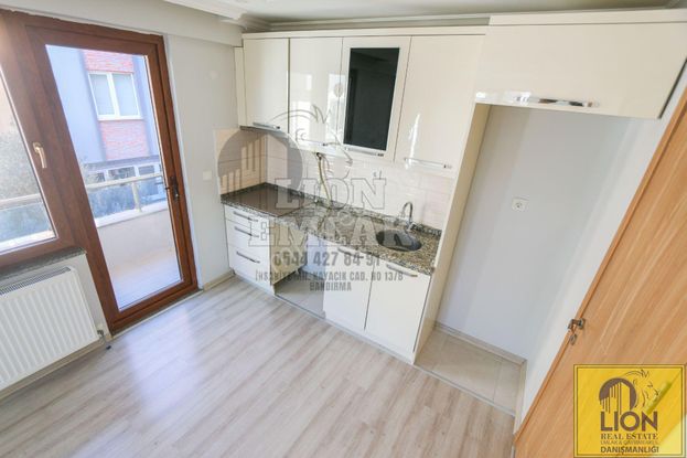 🟨⬛lıon Emlak'tan İhsaniye'de Sıfır Ayarında, Balkonlu 2+1 Kiralık Daire⬛🟨