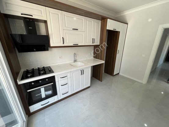 Gömeç Kemalpaşa Mahallesi Satılık Ön Cephe Kapalı Mutfak Daire