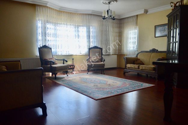 Nihavent Sitesin De Boş 3+1 Satılık