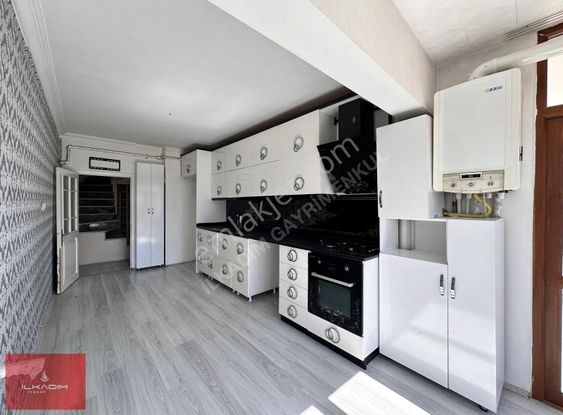 Şehir Hastanesi Karşısında 5+1 240 M2 Ön Cephe Kaçmaz Fırsat !!!