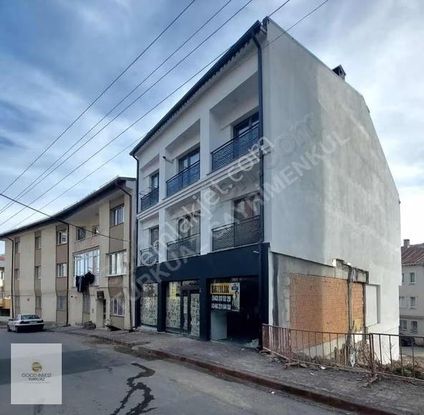 Turkuaz'dan Mevlana'da Cadde Cepheli Satılık Dükkan