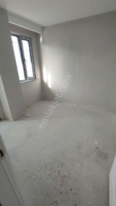 Tekirdağ, Süleymanpaşa,zafer,mh.2+1,sıfır,cadde,üzeri,daire.