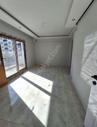 Cengiz Topel Mah. 2+1 Açık Mutfak Satılık Daire