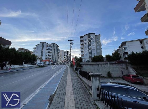 Yamaner'den Dumlupınar Kızılırmak Caddesi Üzerinde Kiralı Dükkan