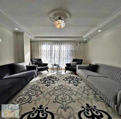 Satılık Okula Hastaneye Ulaşıma Bahçeşehir Komşu 2+1 Daire