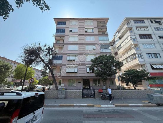 Kasaplar Mah. İzmir Yolu Cad. Üzeri Satılık 2+1 Eşyalı Daire