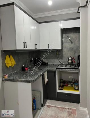 Rönesans Emlak'tan Eşyalı 1+1 Satılık Daire