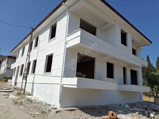 Pera Dan Güre De 2+1 Giriş Kat Ón Cephe Daire