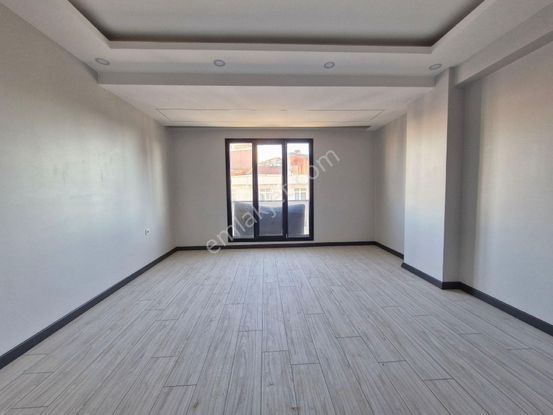 Küçükçekmece Cennet Mah. Satılık Ön Cephe 170 M2 Sıfır 3+2 Dublkes