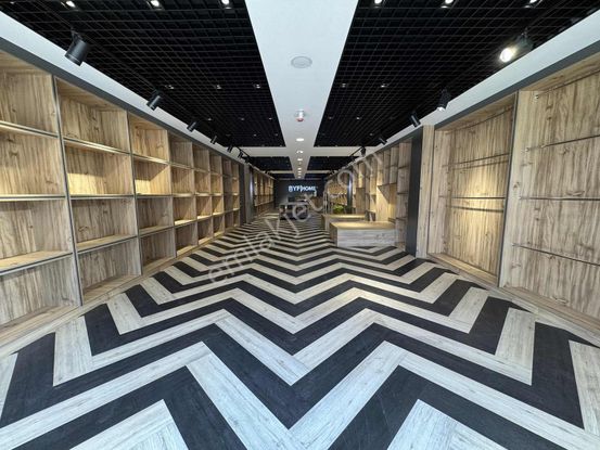 Kristal K2 Pera Millet Mahallesi Satılık 250 M2 Tasarım Dükkan