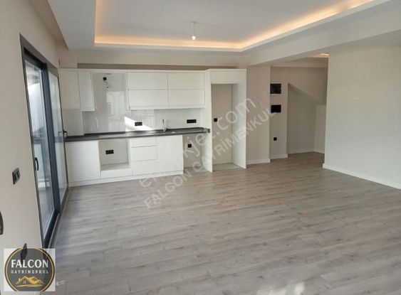 Falcon Dan Tuzla'da Lüx 2+1 Rezidans