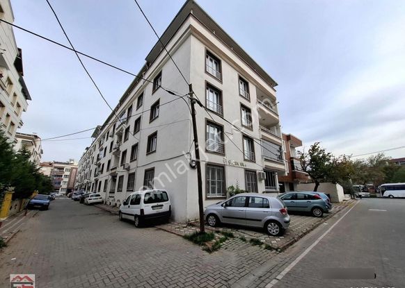 Akhisar Atatürk Fahri Sertel Emlaktan Satılık 3+1 Daire