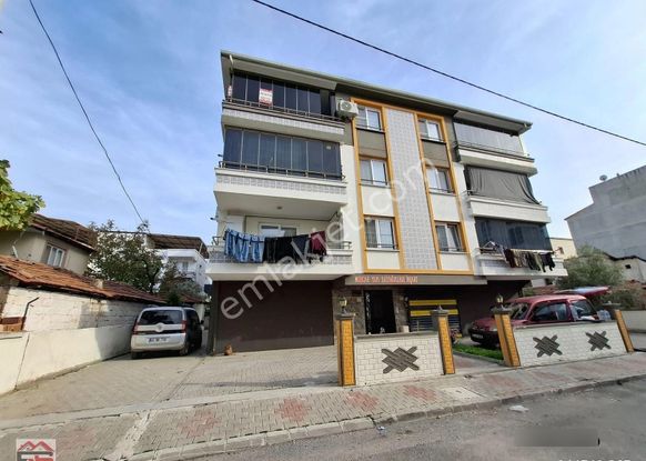 Akhisar Efendi Fahri Sertel Emlaktan 2+1 Otoparklı Satılık Daire
