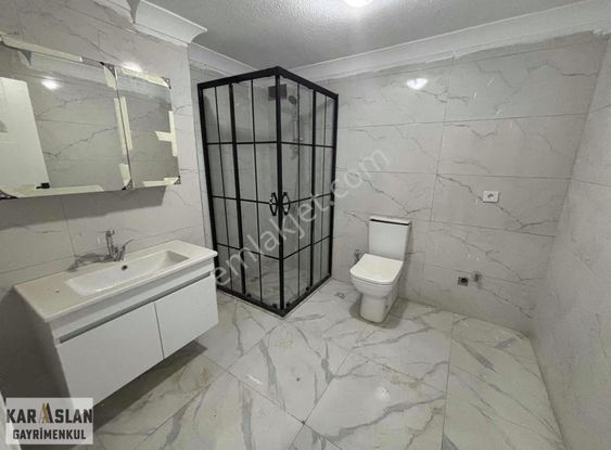 Gölcük Piyalepaşada Özel Bahçeli 3+1 Dairemiz