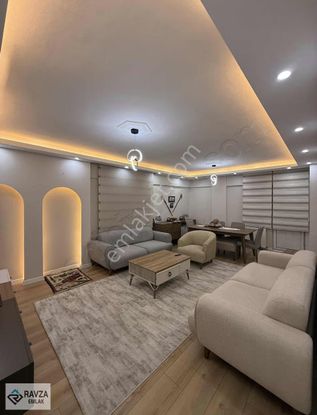 Ravza Emlaktan Satılık Sahil Mah 2+1 Full Tadilatlı Daire