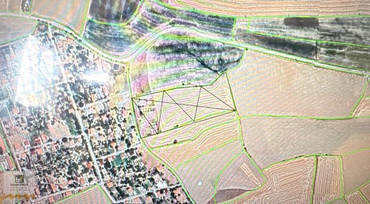 Paşa Köyde Satılık Tarla Bahçe