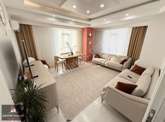 Demir İnşaat Cebeci Mh Site İçerisinde Otoparklı 2+1 8.kat Daire