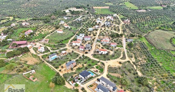 Başak Emlak | Burhaniye Pelitköy'de 368 M2 Satılık Villa Arsası