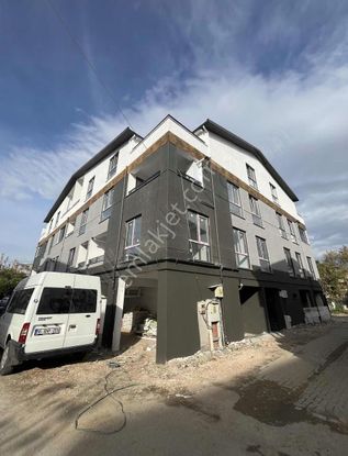 Dialog Piramit Gayrimenkulden Özlücede Satılık 1+1 Daire