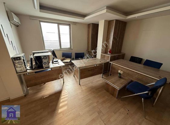 Şirinevlerde Kırçıklar İş Merkezinde 6. Kat Satılık Ofis