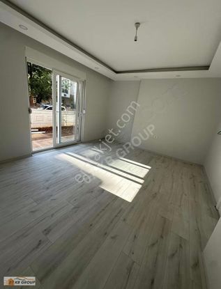 Karşıyaka'da Sıfır Doğalgazlı Ayrı Mutfaklı 2+1 Daire