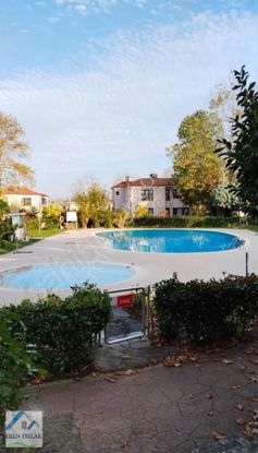 Sapanca İpekyolu Cad. 4+1 Havuzlu Site İçinde Tek Satılık Villa