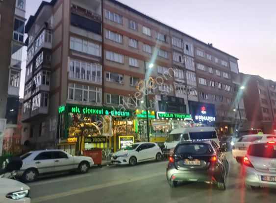 Kabze Emlaktan Cami Kebir Mh.cadde Üzerinde Satılık Daire..!!