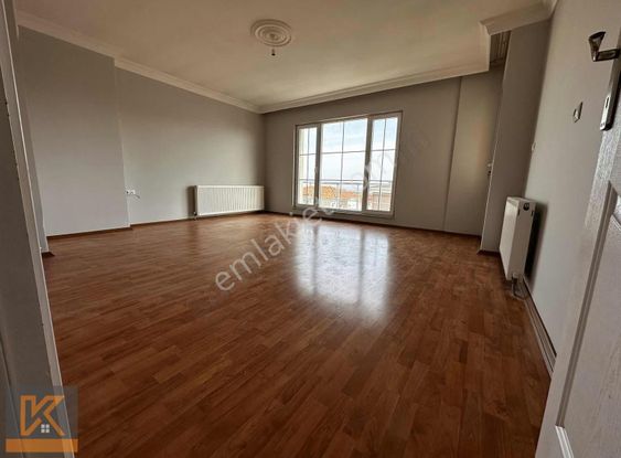 Kaan'dan Sağlık Müd. Civarında Deniz Manzaralı Satılık 3+1 Daire